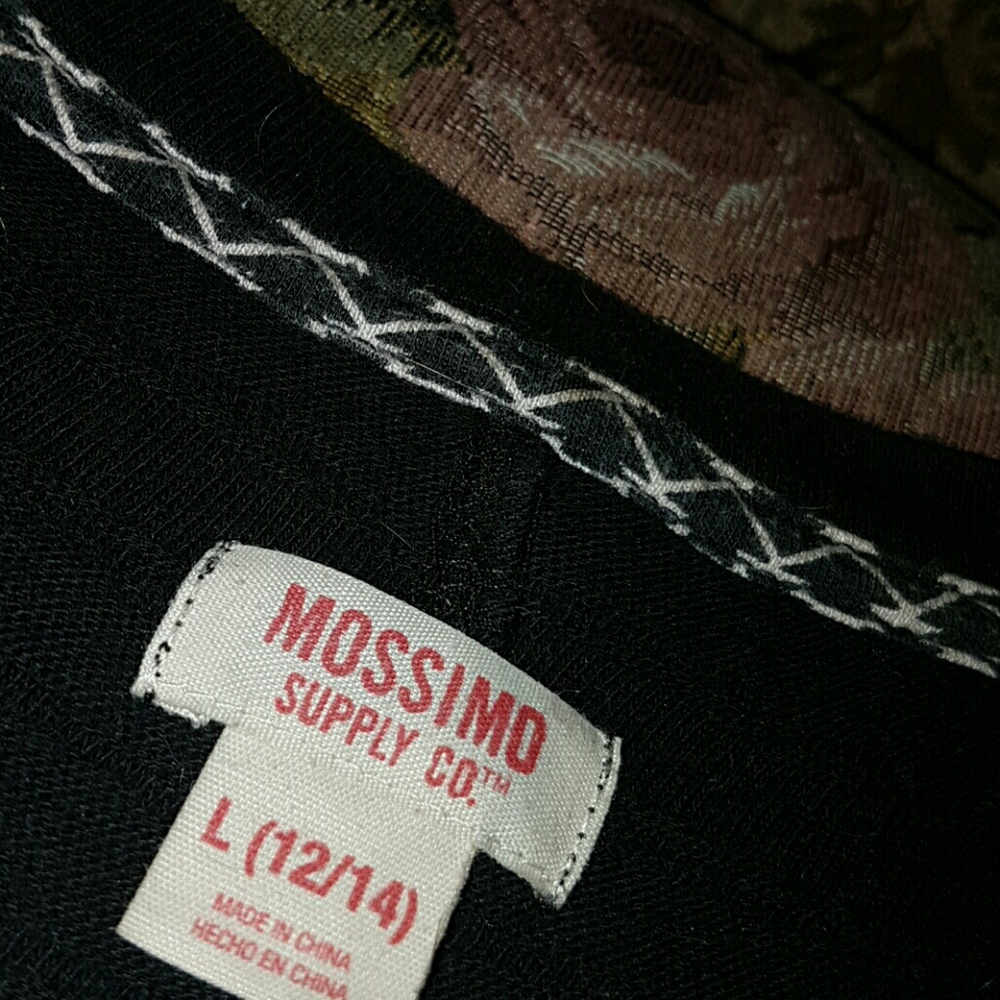 Mossimo T-shirt